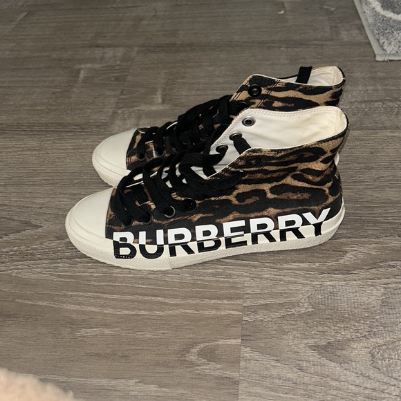 Burberry high top chucks - Picture 2 of 4